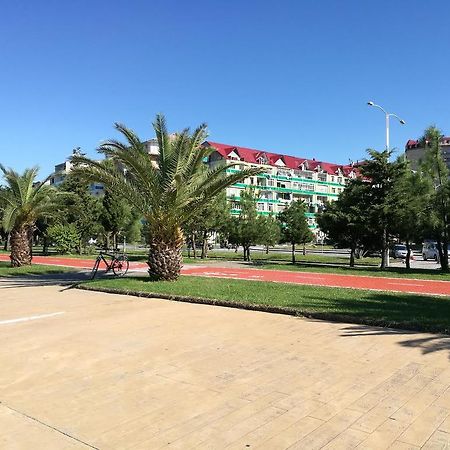 Apartment Rustaveli 59 Batumi Zewnętrze zdjęcie